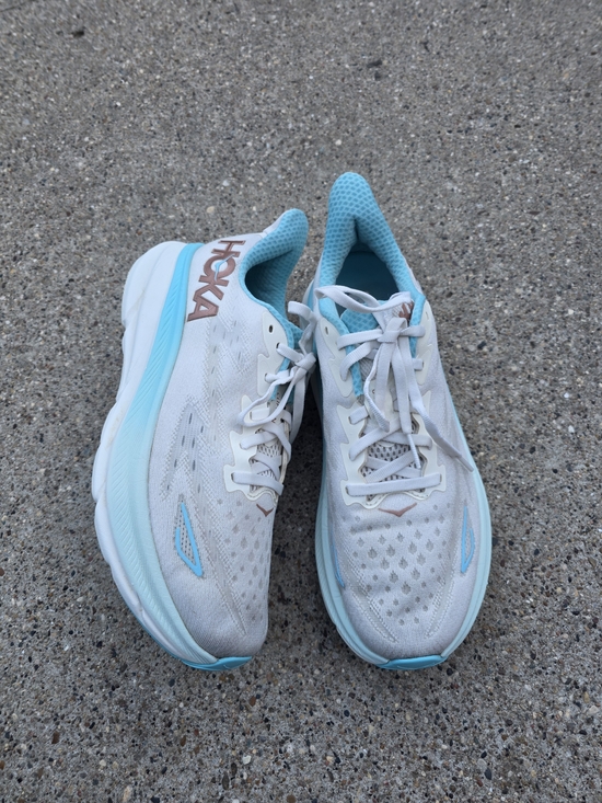 Hoka Shoes - Hoka One Clifton Sneaker Women 9.5B
